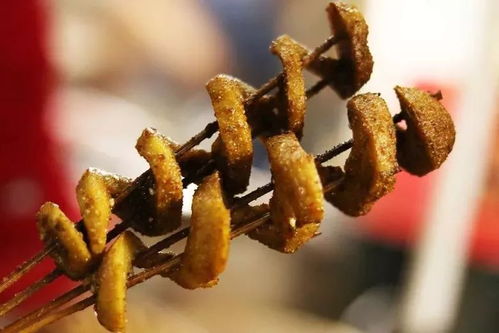 灯光与烟火的奇妙结合,这个春节我们用温暖陪您过年